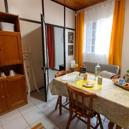 Casa Dos Guerra - Homestay *
